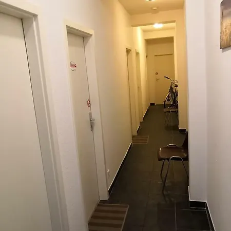 Monteurzimmer Zentrum ゲストハウス シュトゥットガルト